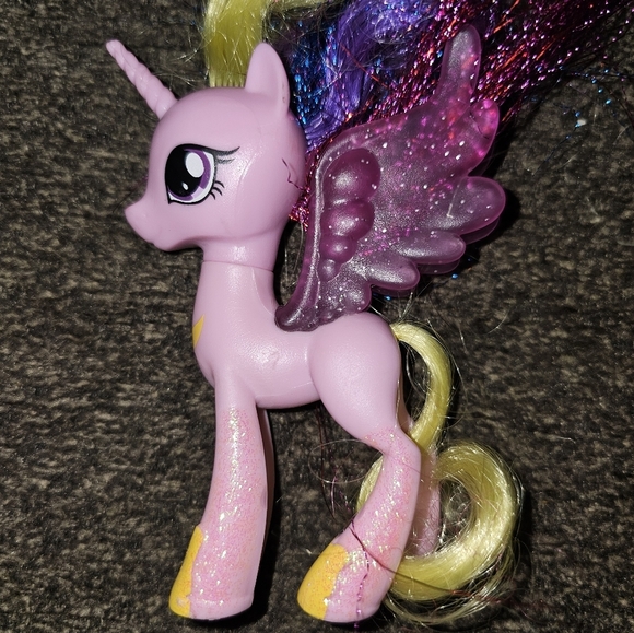 My Little Pony 2016 G4 Princess Cadance Brushable Tinsel Hair Glitter Legs Toy - Picture 3 of 4